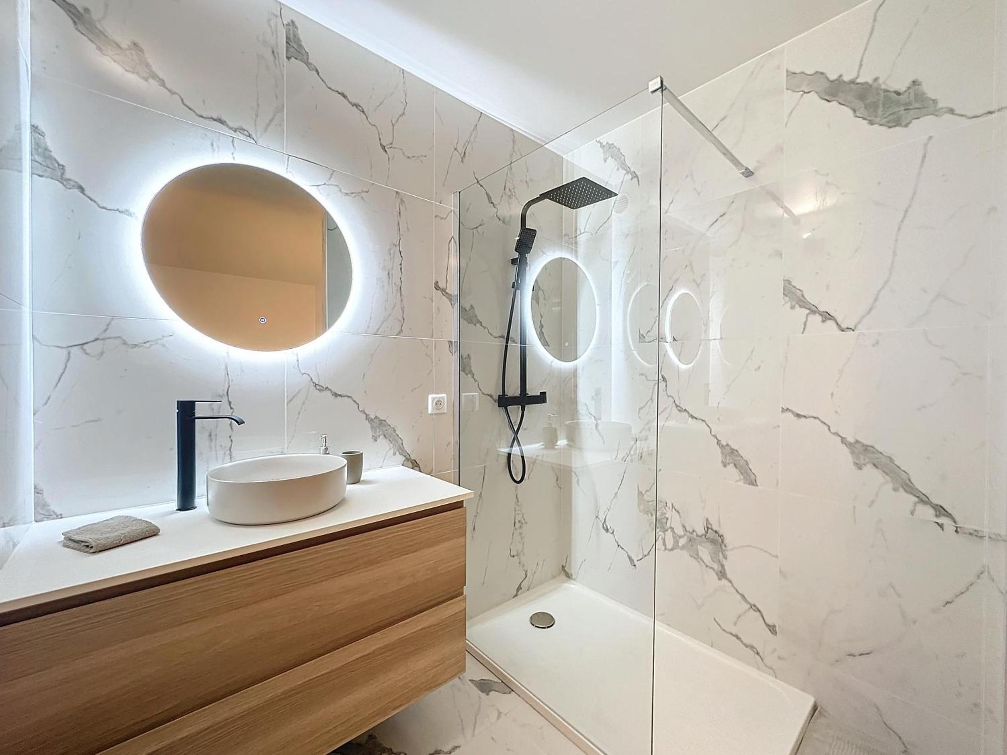 2 Pieces - Parking - Jacuzzi - Food & Drink - Love Menton Exterior photo